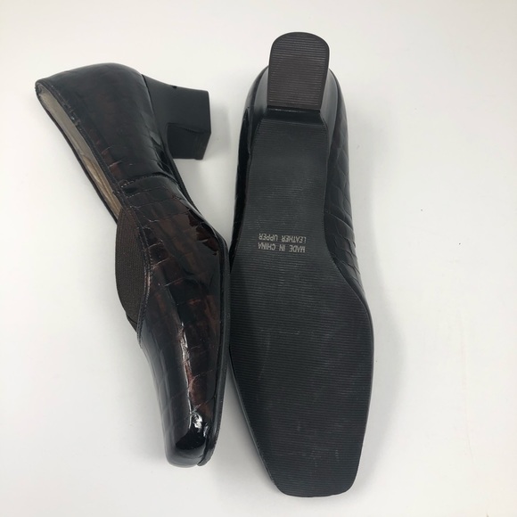 Ros Hommerson | Women’s Block Heel Pumps - Picture 6 of 8